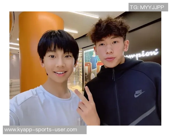 主力阵容出击申花迎战首尔刘诚宇吴曦李可首发林加德强势出场